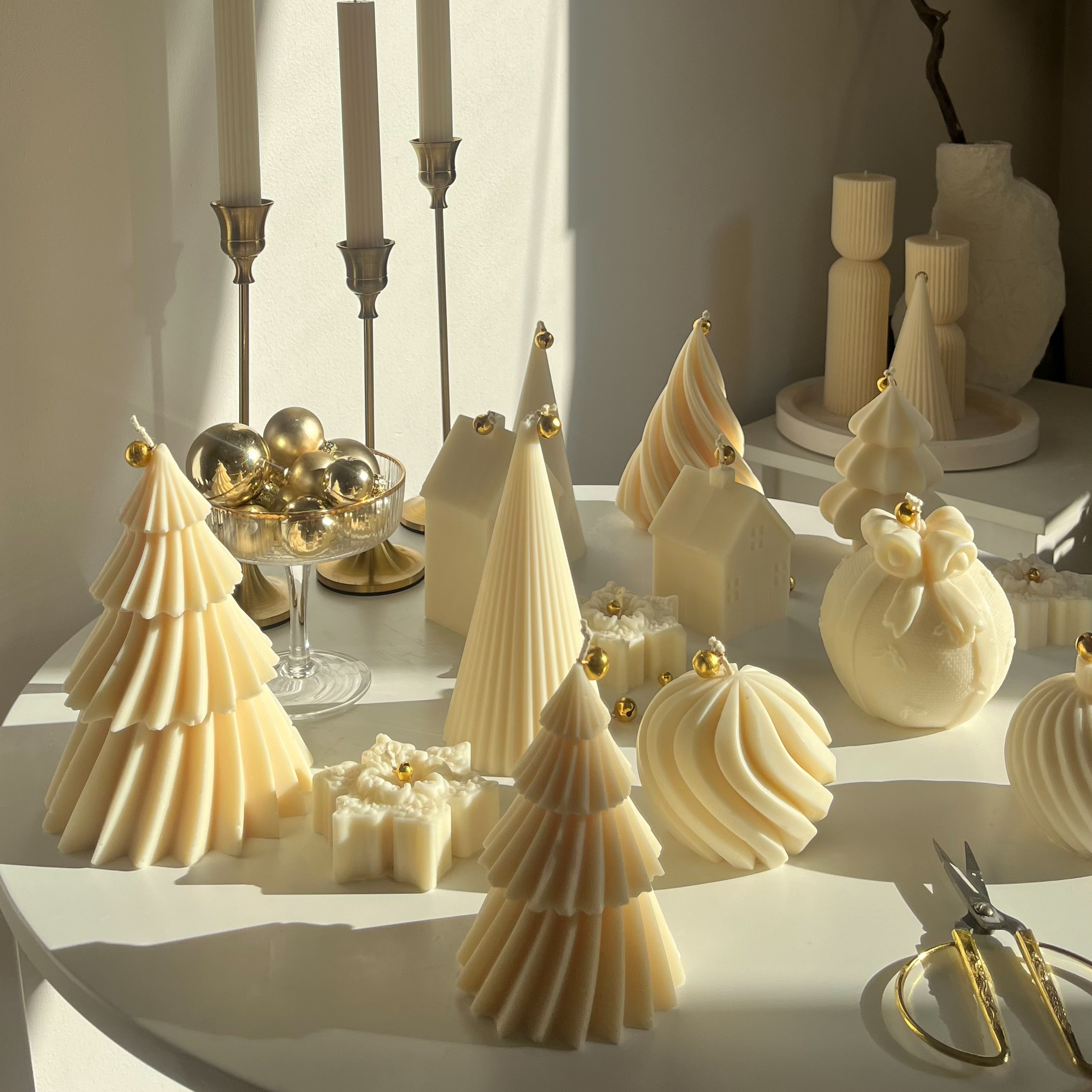 Świeca Ribbed Tree - obrazek 3